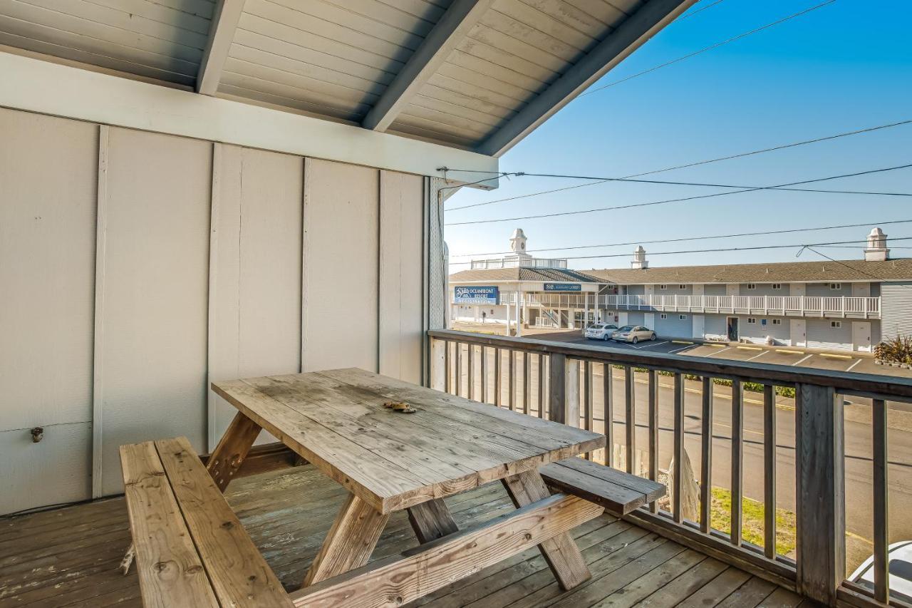 Beach Retreat Newport Exterior photo